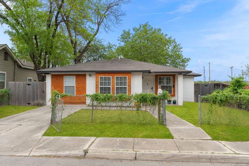 320 Sharer St, San Antonio, TX, 78208-1940 | Card Image