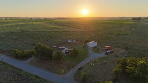 29093 County Street 2560, Fort Cobb, OK, 73038-5619 | Card Image