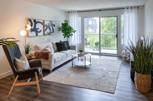 202-5700 200 St, Langley, BC, V3A7S6 | Card Image