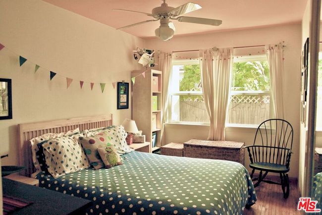 10739 Jefferson Blvd, Home with 4 bedrooms, 2 bathrooms and 2 parking in Culver City CA | Image 16