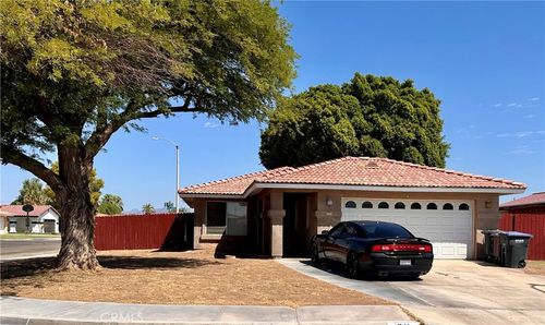 211 E Oasis St, Blythe, CA, 92225-1283 | Card Image