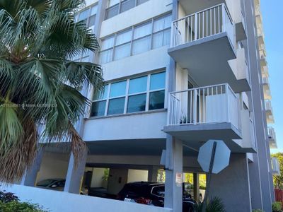 214E - 1300 Ne Miami Gardens Dr, Condo with 2 bedrooms, 2 bathrooms and null parking in Miami FL | Image 2