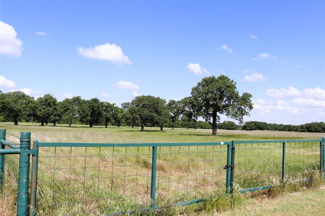 20 N Carroll St, Home with 0 bedrooms, 0 bathrooms and null parking in Henrietta TX | Image 5