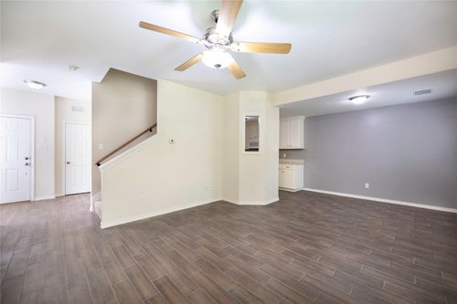 100 Artesian Way, New Caney, TX, 77357-3004 | Card Image