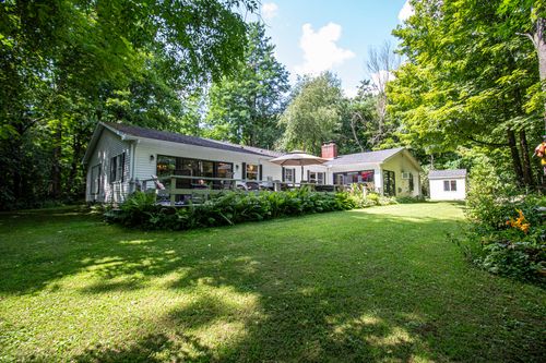864 Oneil Rd, West Chazy, NY, 12992-3315 | Card Image