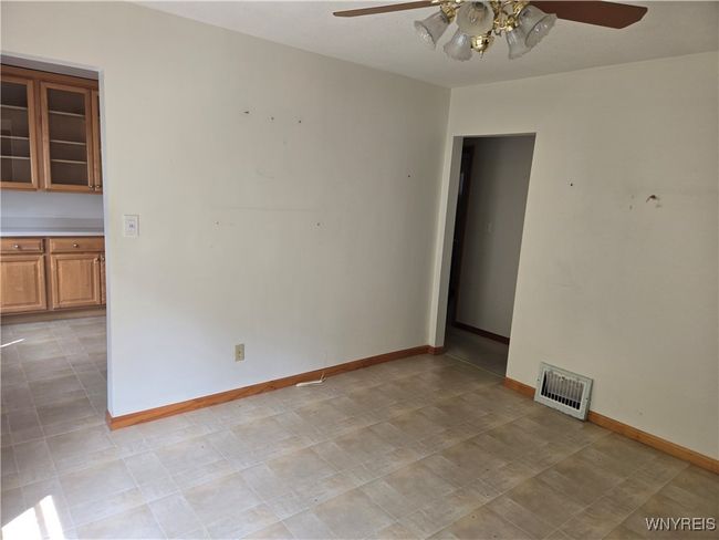 74 Kimberly Ave, Home with 4 bedrooms, 2 bathrooms and null parking in Buffalo NY | Image 7