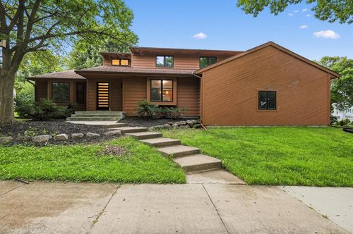 7201 Longmeadow Road, MADISON, WI, 53717 | Card Image