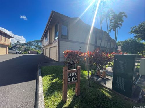 76a-98-1805 Kaahumanu St, Aiea, HI, 96701-1825 | Card Image