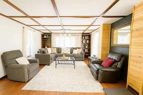 52 Somerset Street, Millinocket, ME, 04462 | Card Image