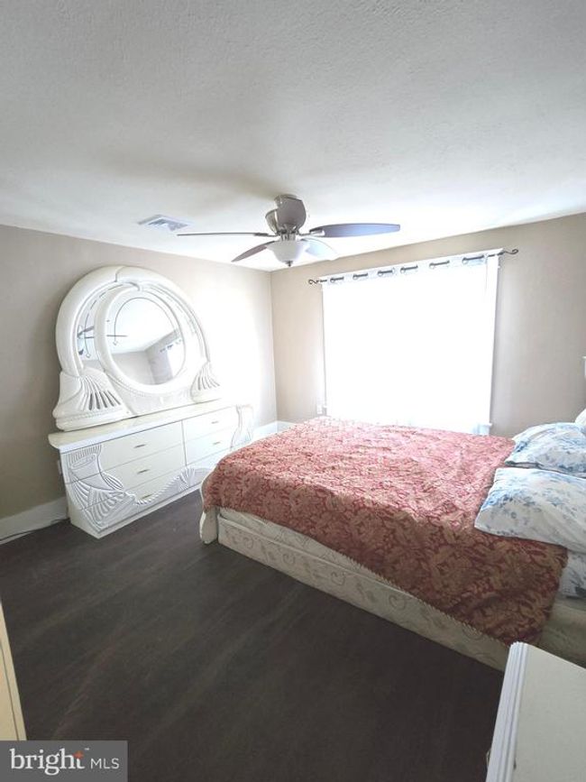 338 East Ave, House other with 4 bedrooms, 2 bathrooms and null parking in MOUNT CARMEL PA | Image 21