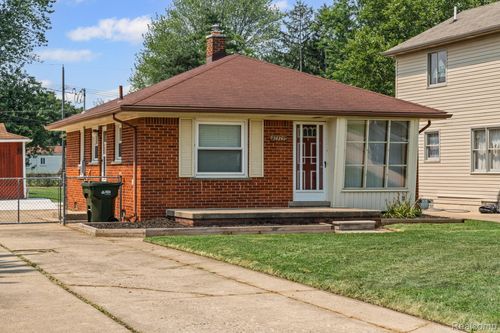 37375 Carpathia Blvd, Sterling Heights, MI, 48310-3851 | Card Image