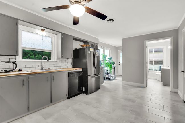 1316 Elm St, House other with 3 bedrooms, 2 bathrooms and null parking in Bonham TX | Image 7