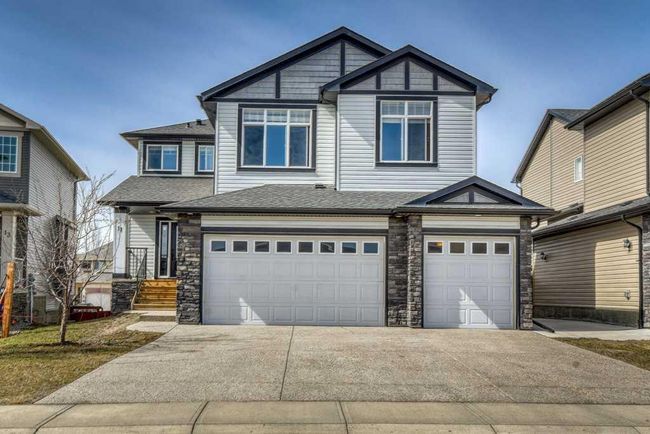 11 Lakes Estates Circle, Home with 6 bedrooms, 4 bathrooms and 3 parking in Strathmore AB | Image 1