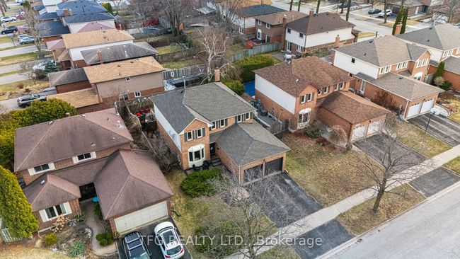 1272 Maple Ridge Dr, House other with 5 bedrooms, 4 bathrooms and 2 parking in Pickering ON | Image 40