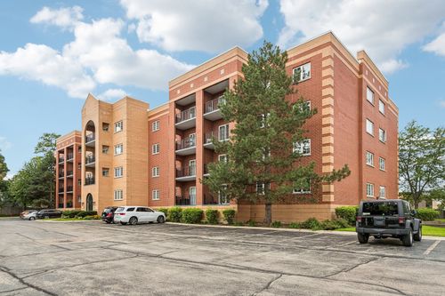 108-55 S Hale St, Palatine, IL, 60067-6277 | Card Image