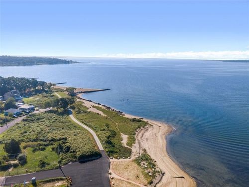 209 Wood St, Warwick, RI, 02889-9234 | Card Image