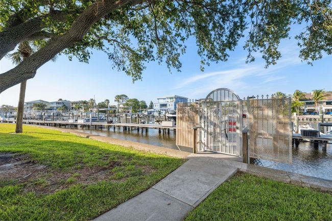 2387 - 2387 Hanover Dr, Townhouse with 3 bedrooms, 3 bathrooms and null parking in DUNEDIN FL | Image 56