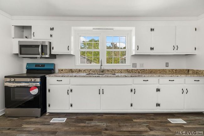183 Red Hill Loop Rd, House other with 4 bedrooms, 2 bathrooms and null parking in Warrenton NC | Image 9