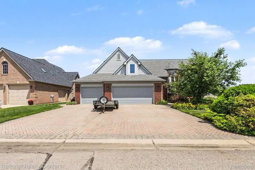 10368 Saint John Dr, Algonac, MI, 48001-4263 | Card Image