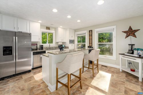 5 Iroquois Way, PALMYRA, VA, 22963-3121 | Card Image