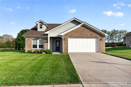 567 Golden Maple Ave, Brookville, OH, 45309-8785 | Card Image