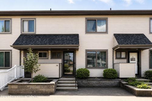 38 Charleston Avenue, Staten Island, NY, 10309 | Card Image