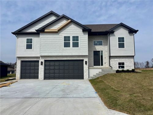 1202 Nw 4th St, Oak Grove, MO, 64075-8624 | Card Image