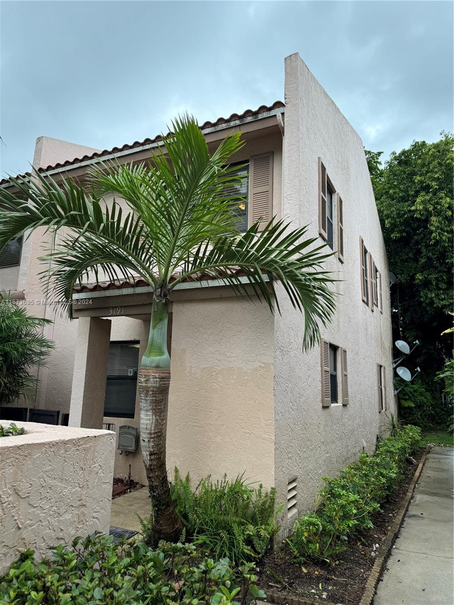 85th Ave, Coral Springs, FL 33065