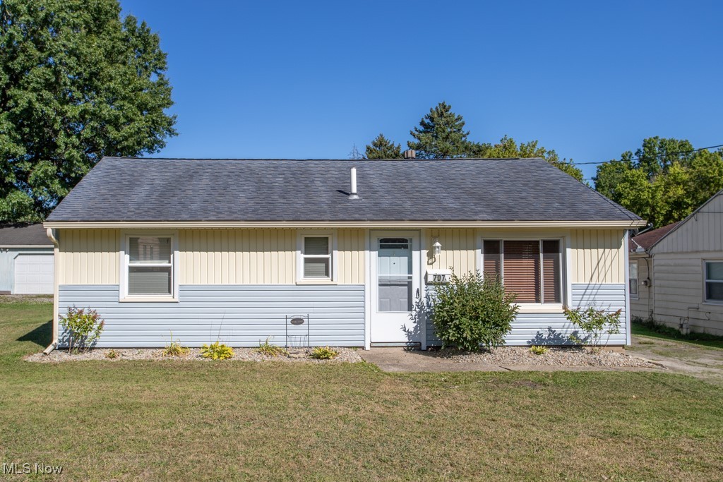 High Ave, Niles, OH 44446
