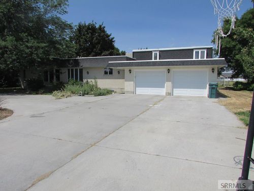393 Tana Dr, Blackfoot, ID, 83221-1558 | Card Image