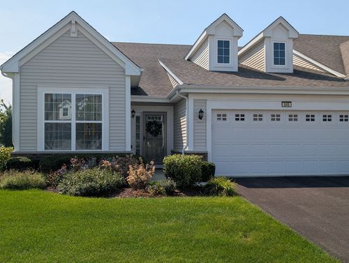 545 N Falls Cir, Pingree Grove, IL, 60140-5438 | Card Image