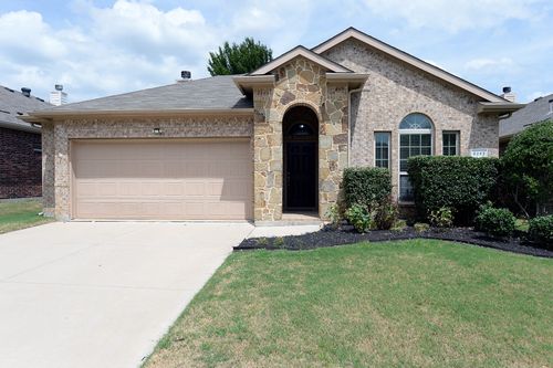 4813 Green River Dr, Denton, TX, 76208-1350 | Card Image
