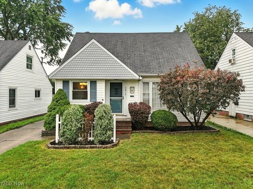 5814 Allanwood Dr, Cleveland, OH, 44129-3848 | Card Image