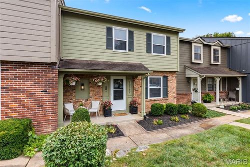 13362 Hiddencrest Ln, Ballwin, MO, 63021-5845 | Card Image