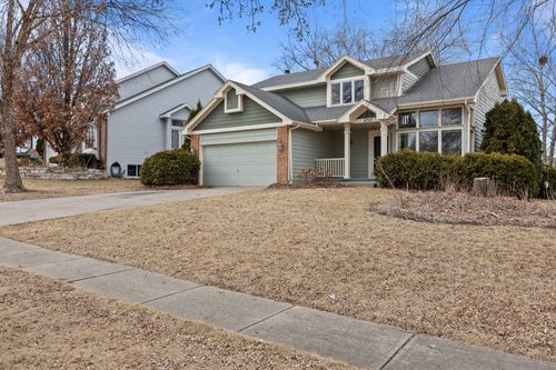 8707 Oakdale Dr, Johnston, IA, 50131-2206 | Card Image