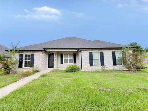 202 Derusso St, Houma, LA, 70364-2450 | Card Image