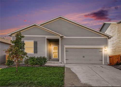 210 N Stewart St, Keenesburg, CO, 80643-9048 | Card Image