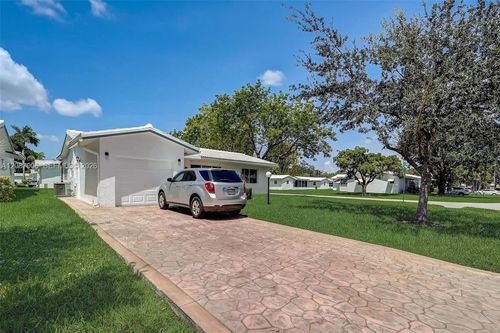 1651 Nw 85th Ave, Plantation, FL, 33322-4647 | Card Image
