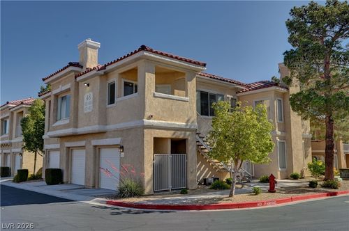 4822-251 S Green Valley Pkwy, Henderson, NV, 89012-2372 | Card Image