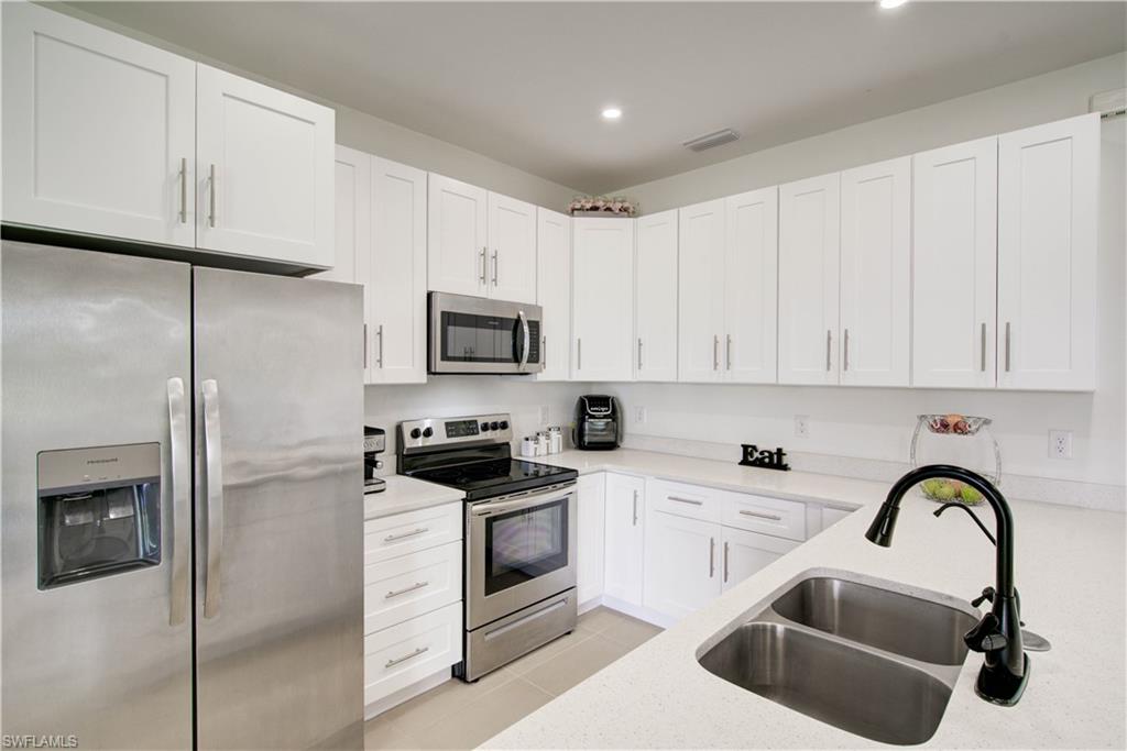 Residential in LABELLE 4