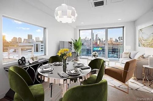 6b-4244 Crescent St, Long Island City, NY, 11101-4386 | Card Image