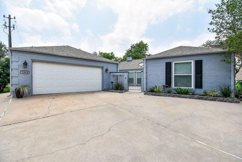 2814 Foxfire Cir, Missouri City, TX, 77459-3125 | Card Image
