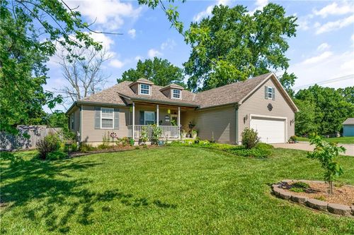 1302 Independence St, Harrisonville, MO, 64701-3144 | Card Image