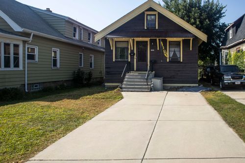 5009 W National Ave, West Milwaukee, WI, 53214-3541 | Card Image