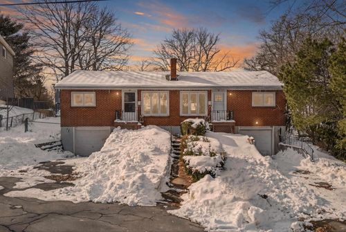 4-4A Amelia Pl, Dartmouth, NS, B2Y2C8 | Card Image