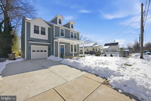 607 Burgundy Dr, ROCKVILLE, MD, 20850-1429 | Card Image