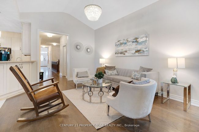9 Haywood Dr, House other with 6 bedrooms, 5 bathrooms and 4 parking in Brampton ON | Image 16