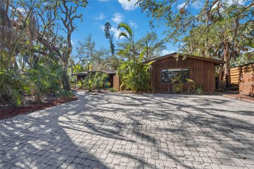 4534 Banan Place, SIESTA KEY, FL, 34242 | Card Image