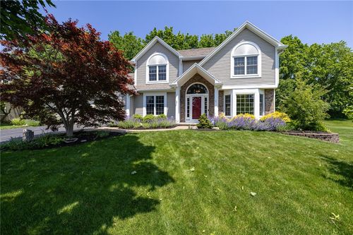 100 Broadmoor Trl, Fairport, NY, 14450-9383 | Card Image