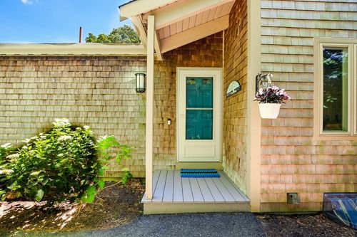96-96 Shoreland Path, Teaticket, MA, 02536-5828 | Card Image